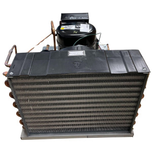 Tecumseh AKA9463ZNADG 3/4+ HP Condensing Unit, Medium/Temp, R-404a, 208-230 V,1 Ph, 60 Hz