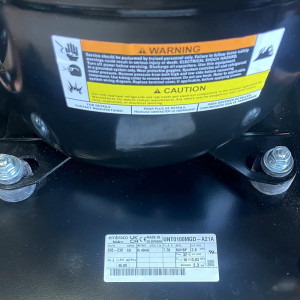 Embraco UNT0100MGD-A21A Condensing Unit 1HP R-404a, 230 V,1 Ph,60 Hz, M-HBP, w/NO Outdoor Cover