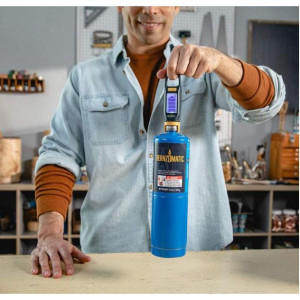 Bernzomatic Digital Fuel Gauge 423678 Compatible with any non-refillable fuel cylinder with CGA600 connection, including 14oz Fuel, 16oz Propane Camping Gas